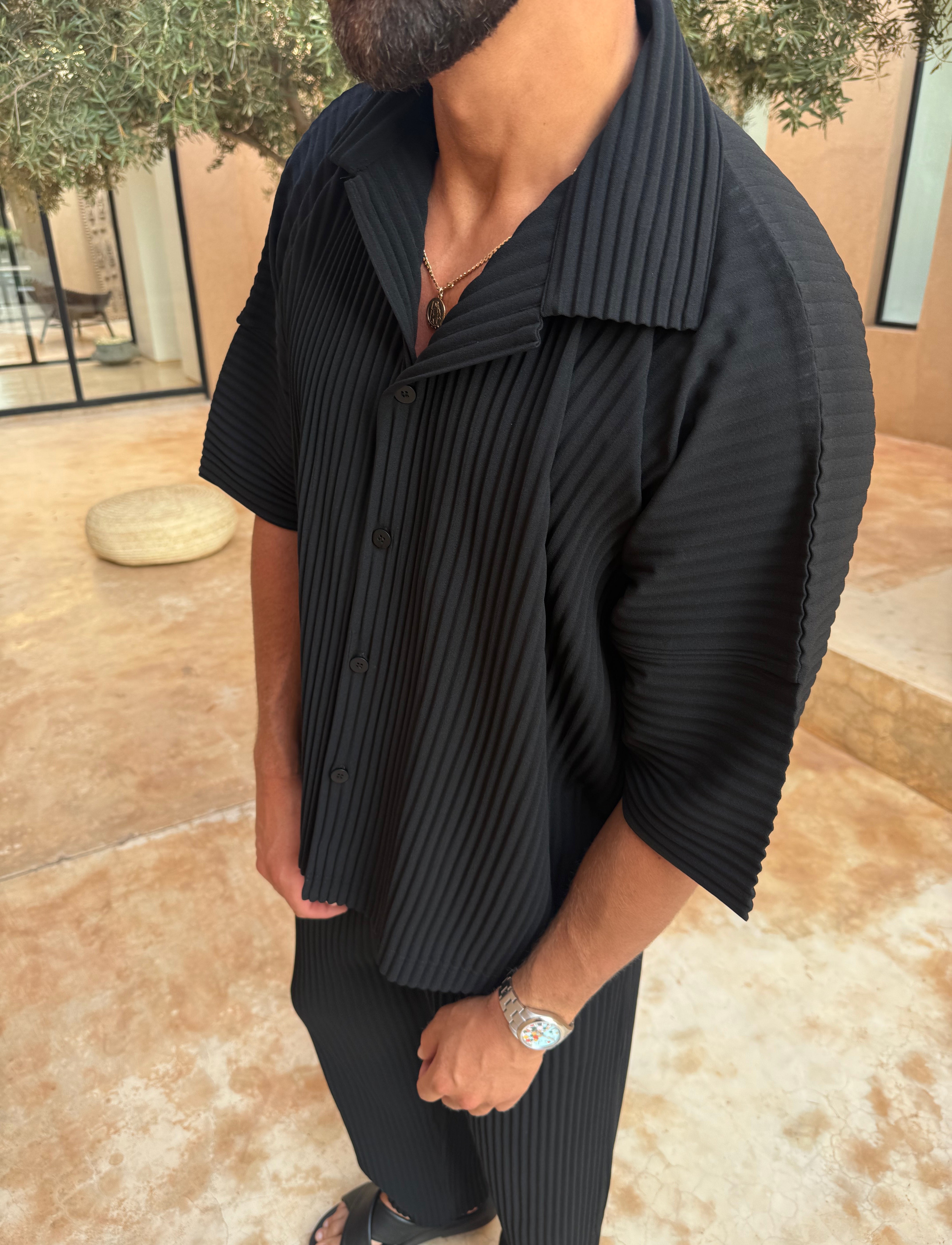 PLEAT SHIRT BLACK