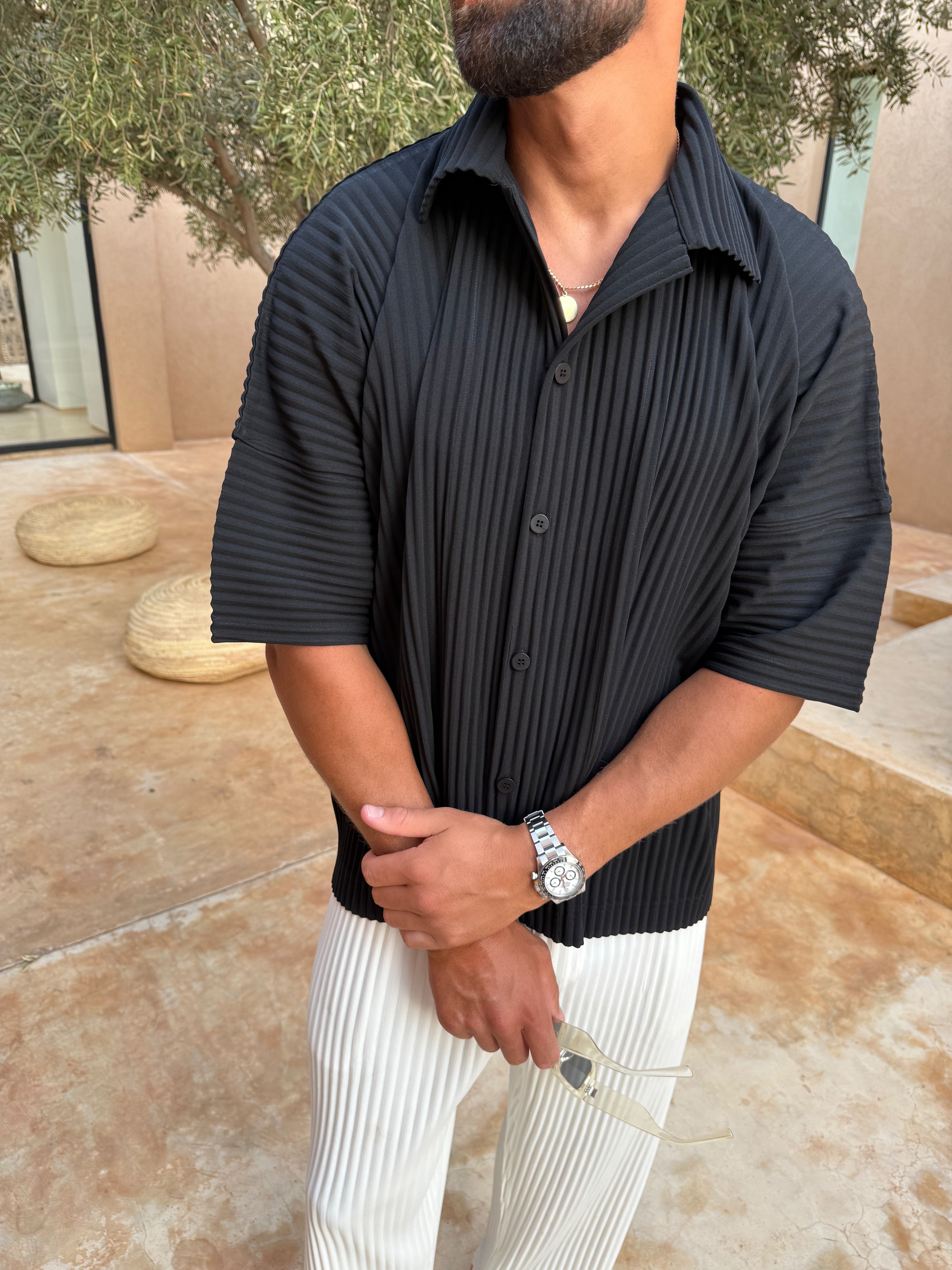 PLEAT SHIRT BLACK