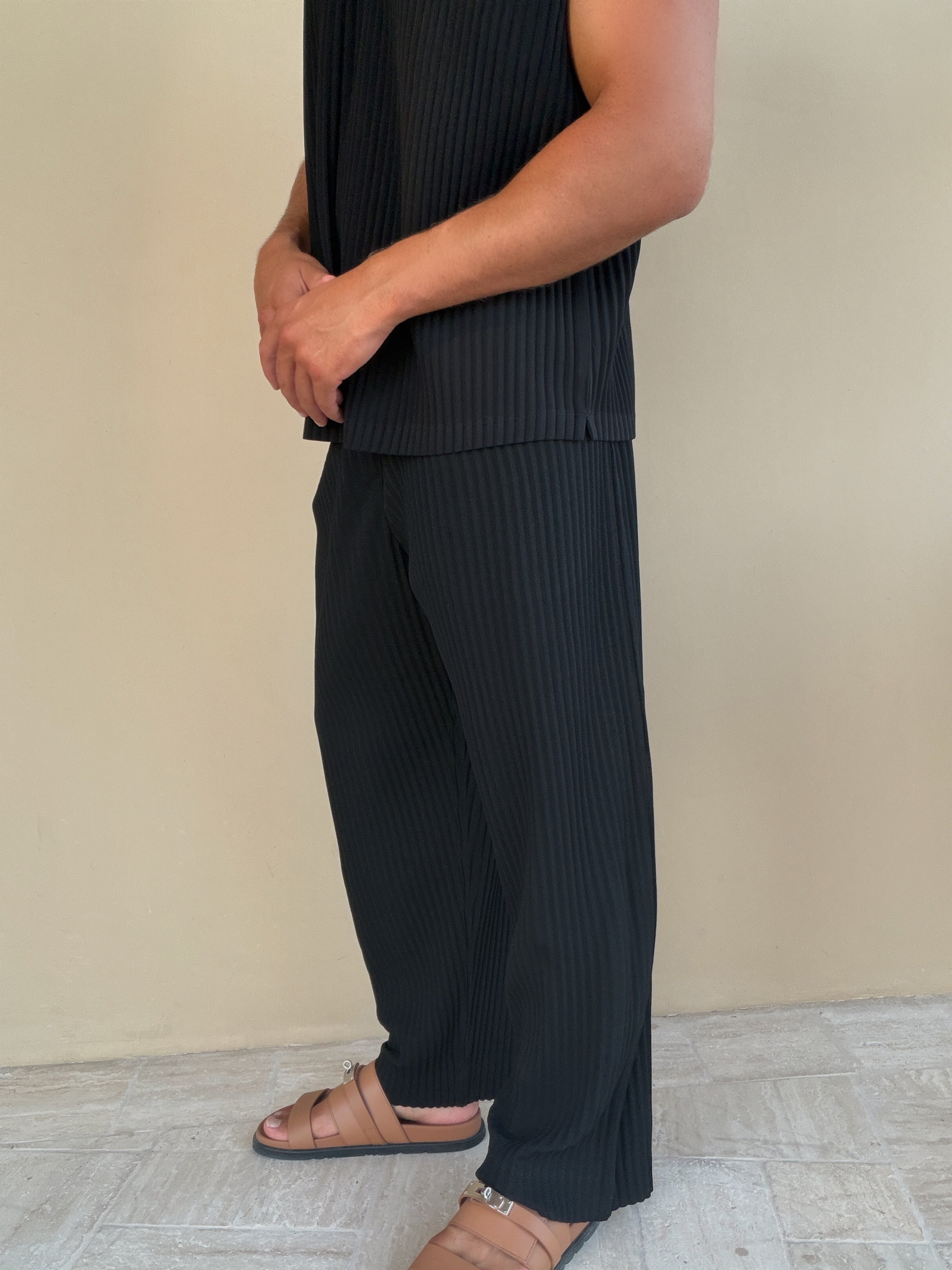 PLEAT TROUSER BLACK