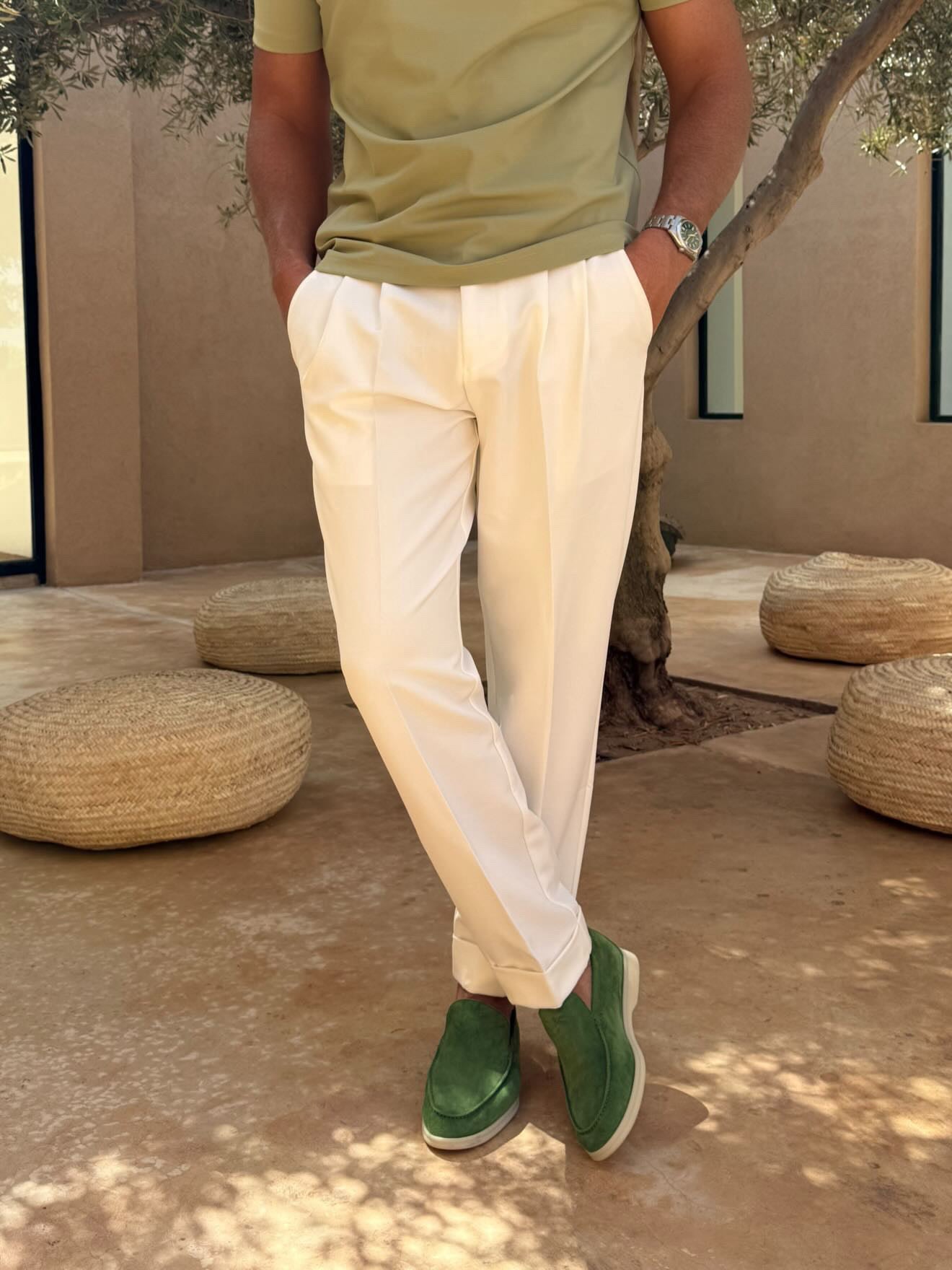 WHITE OXFORD PLEATED TROUSER