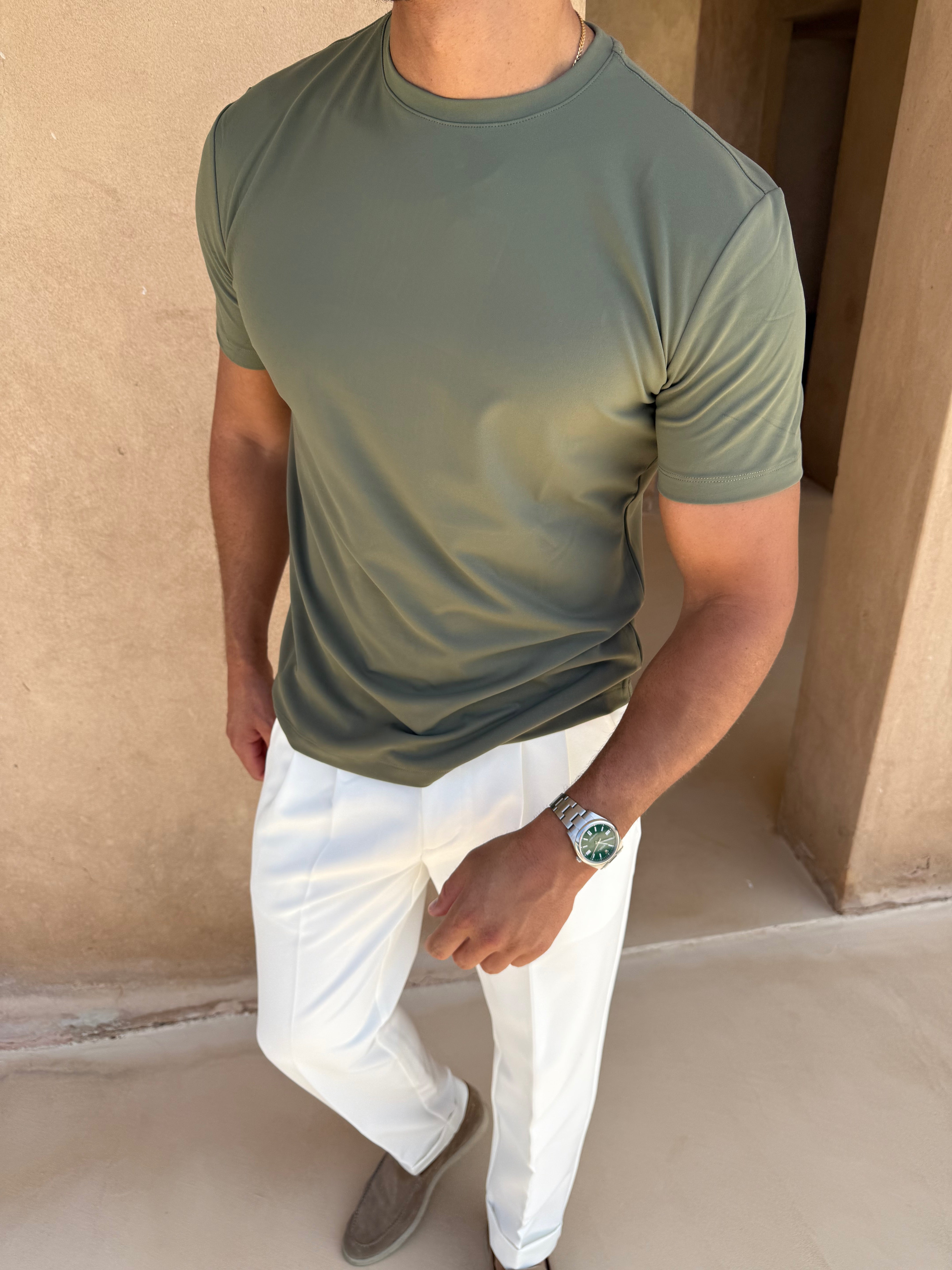 LUXE T-SHIRT OLIVE