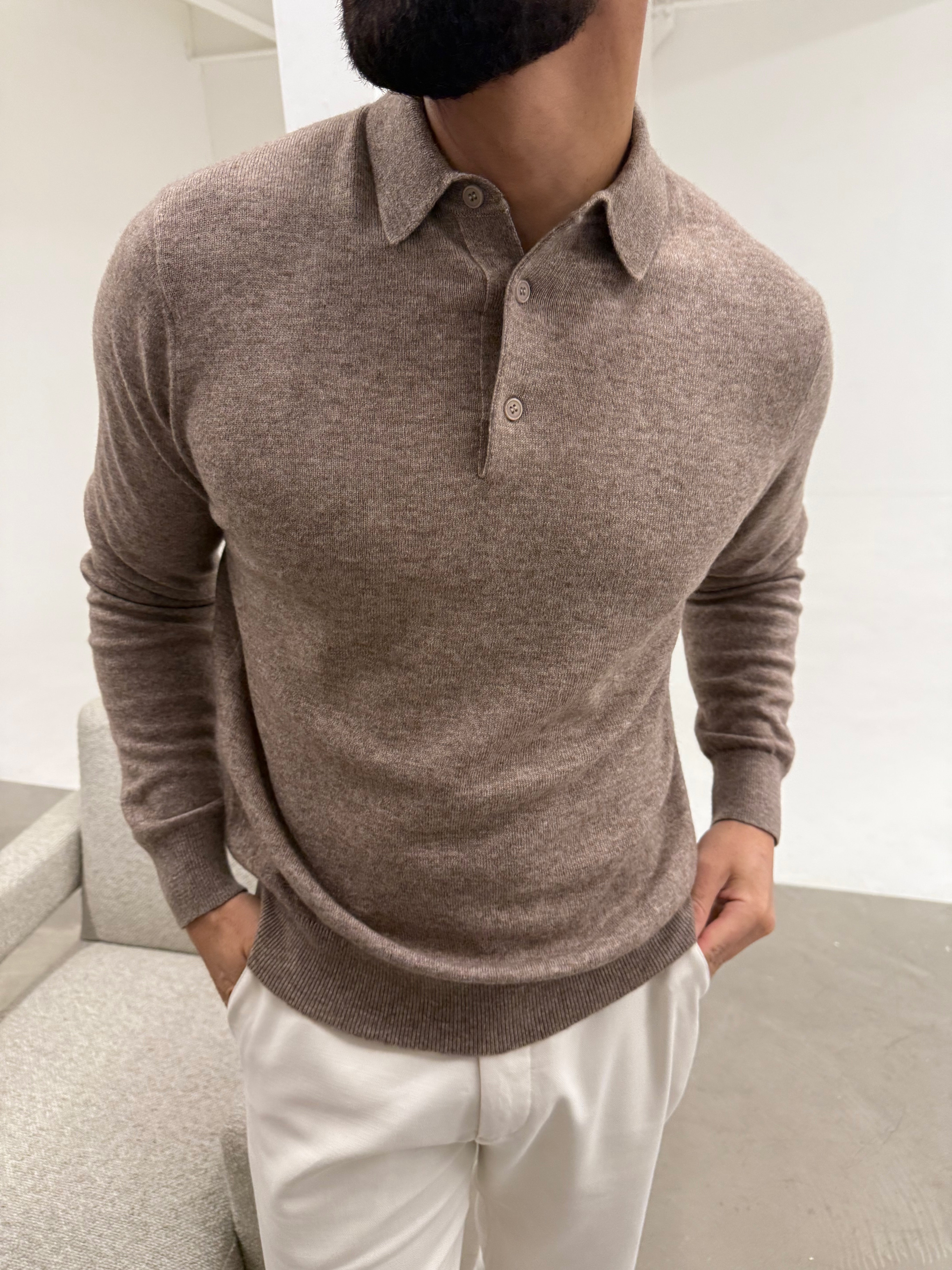 KNIT BUTTON POLO SMOKED FAWN