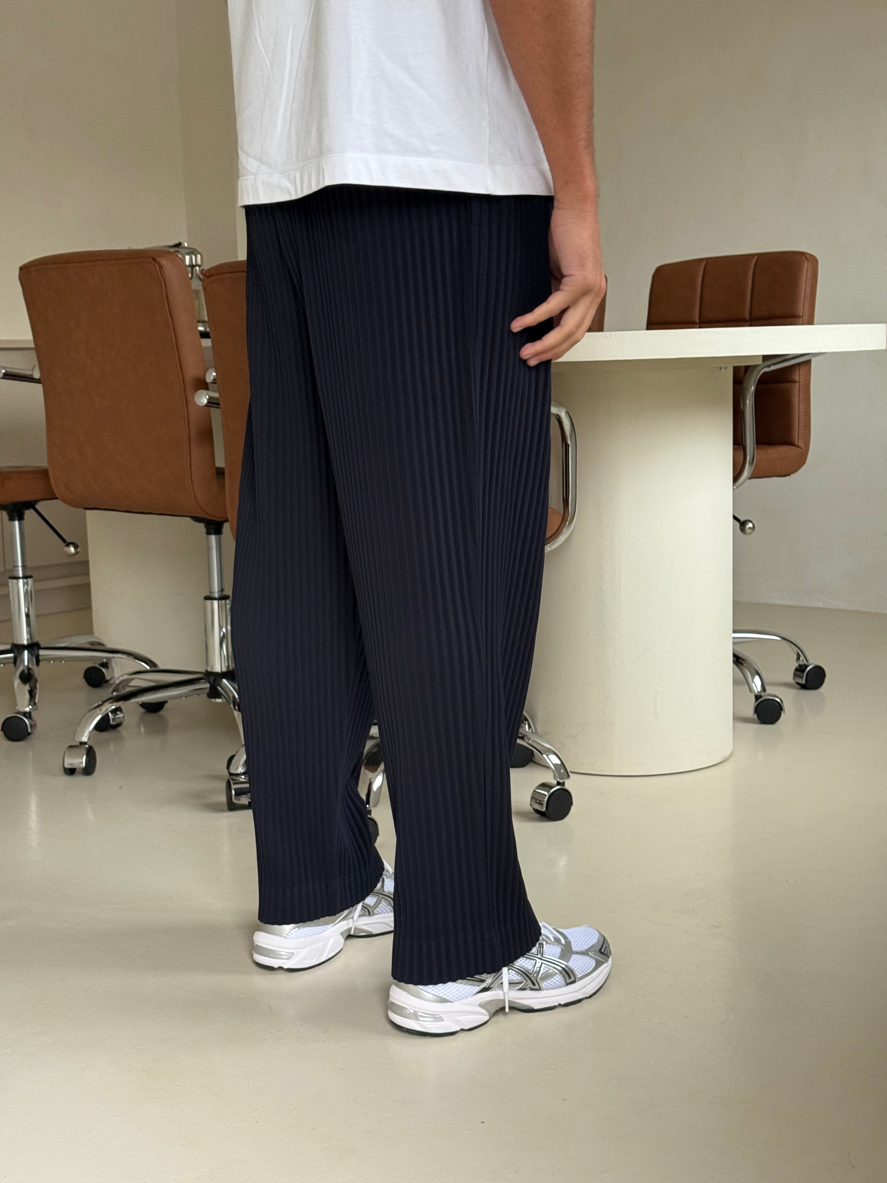 PLEAT TROUSER NAVY