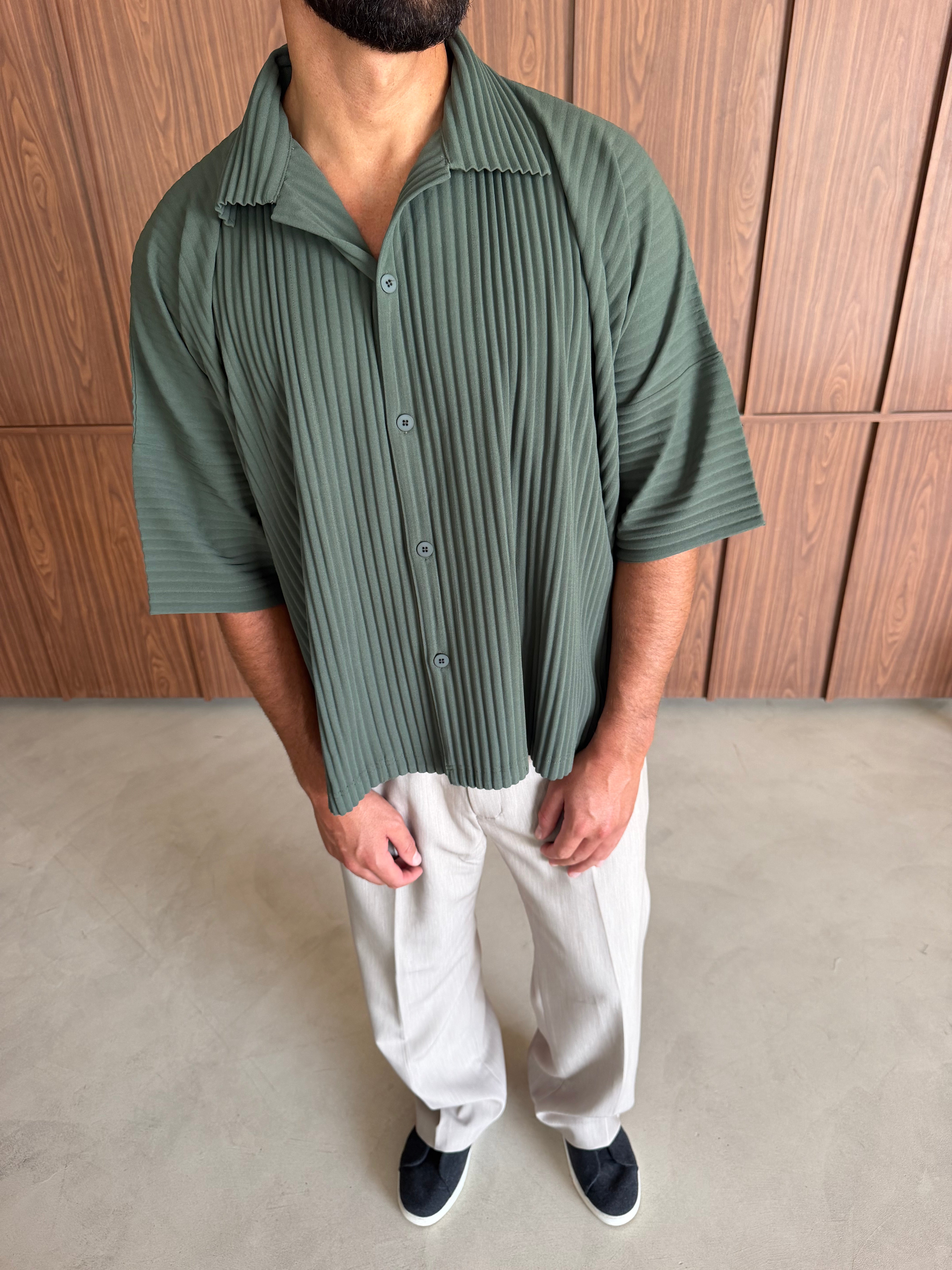 PLEAT SHIRT KHAKI