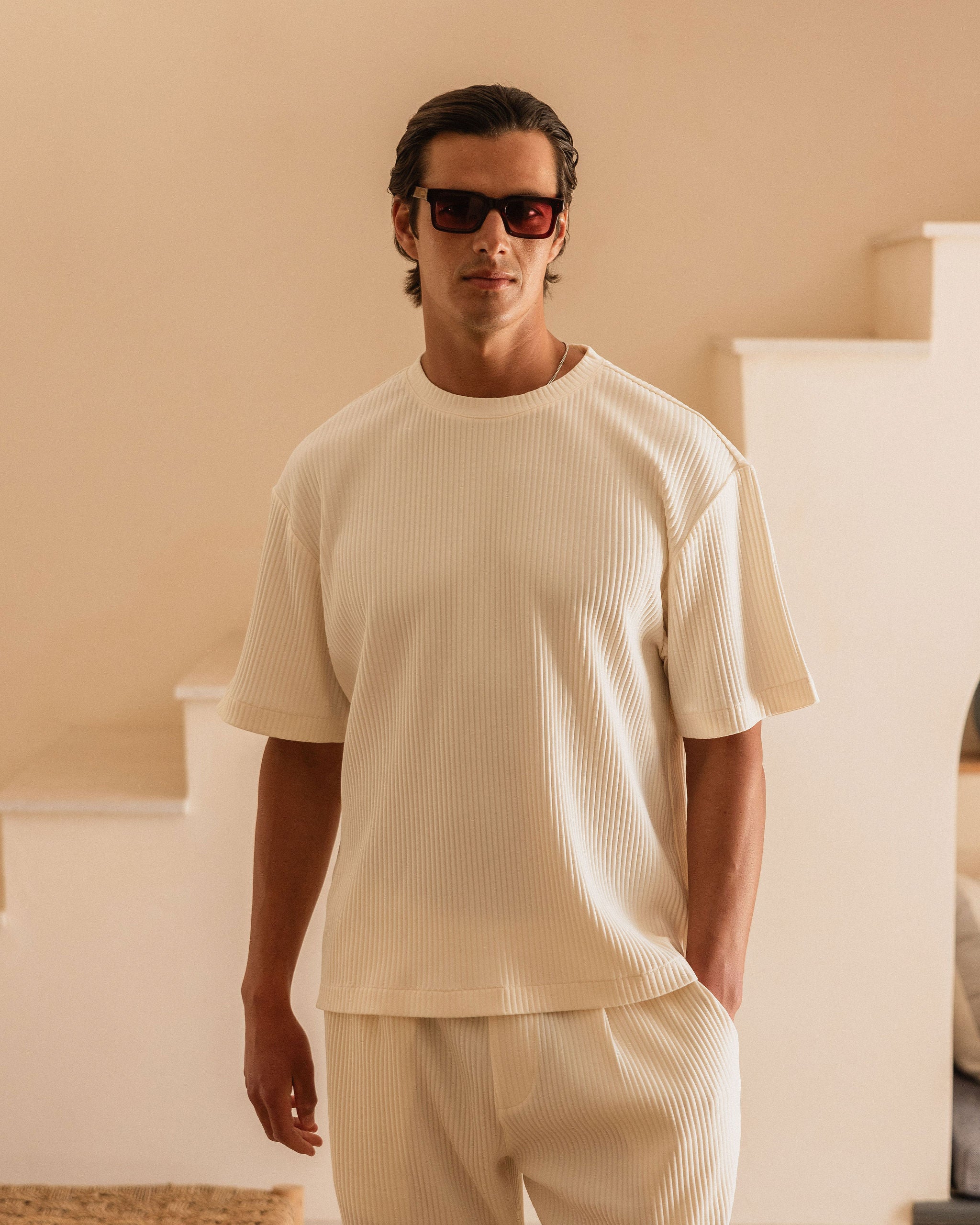 PLEAT T-SHIRT ECRU