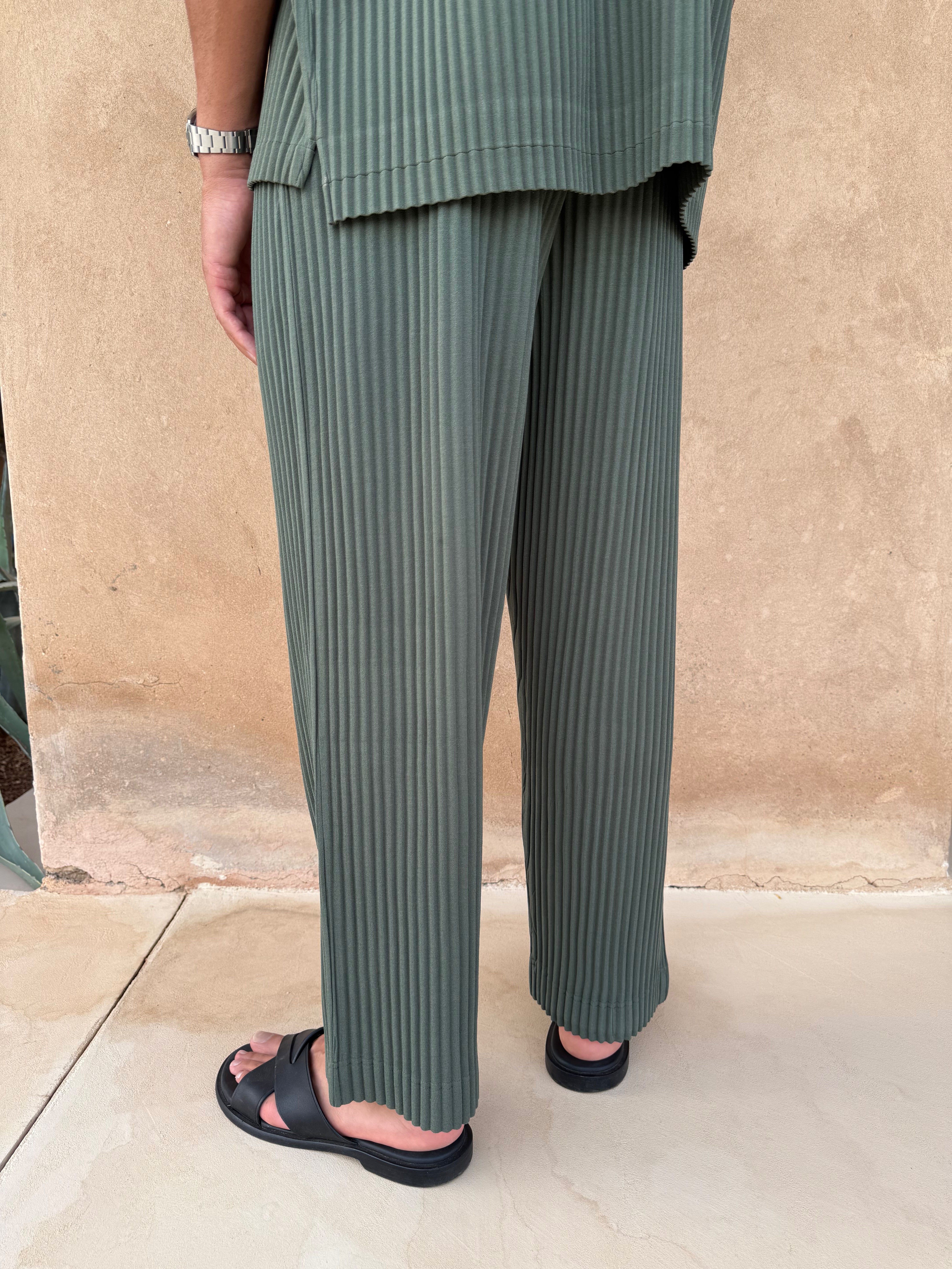PLEAT TROUSER KHAKI