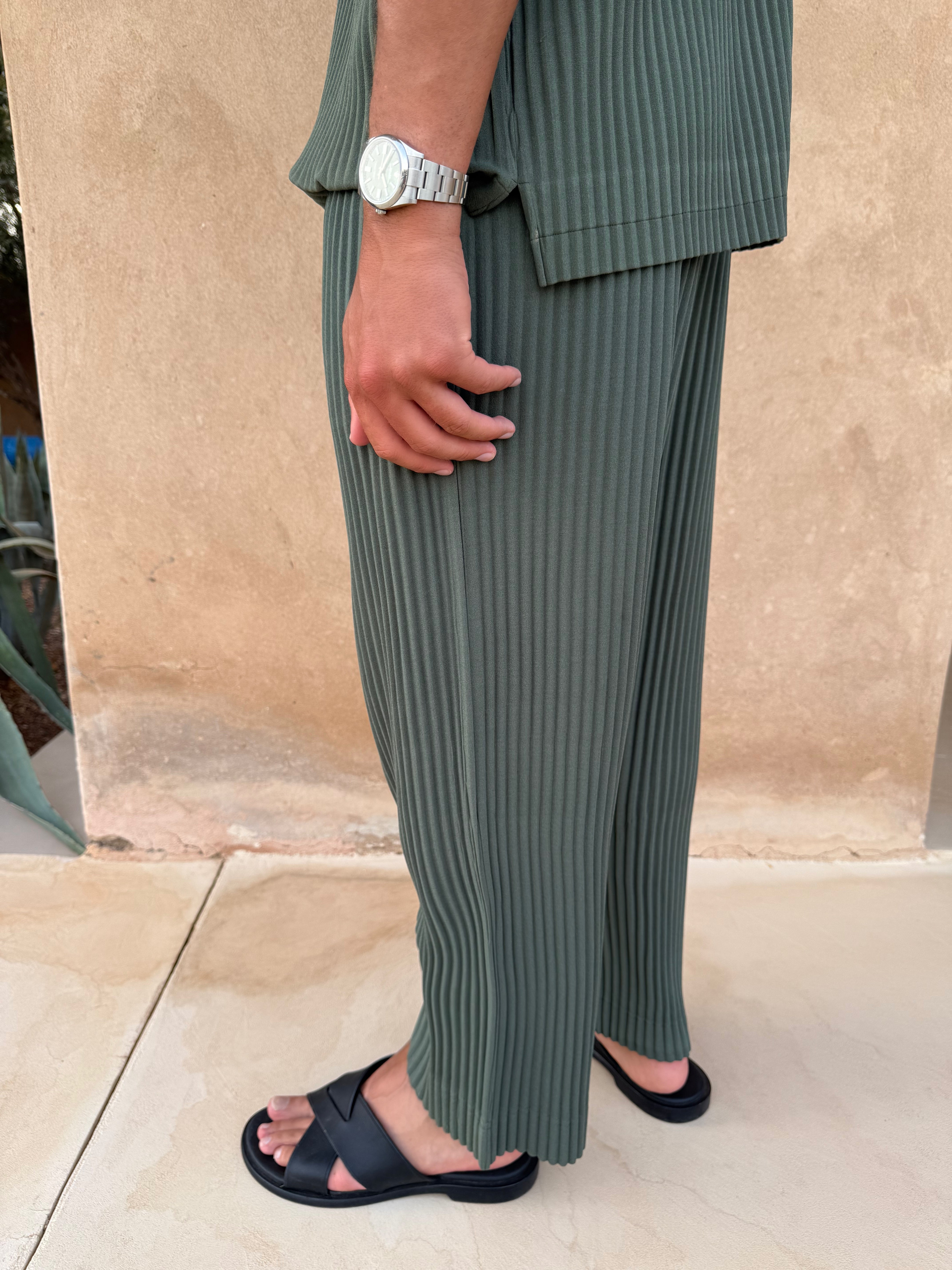 PLEAT TROUSER KHAKI
