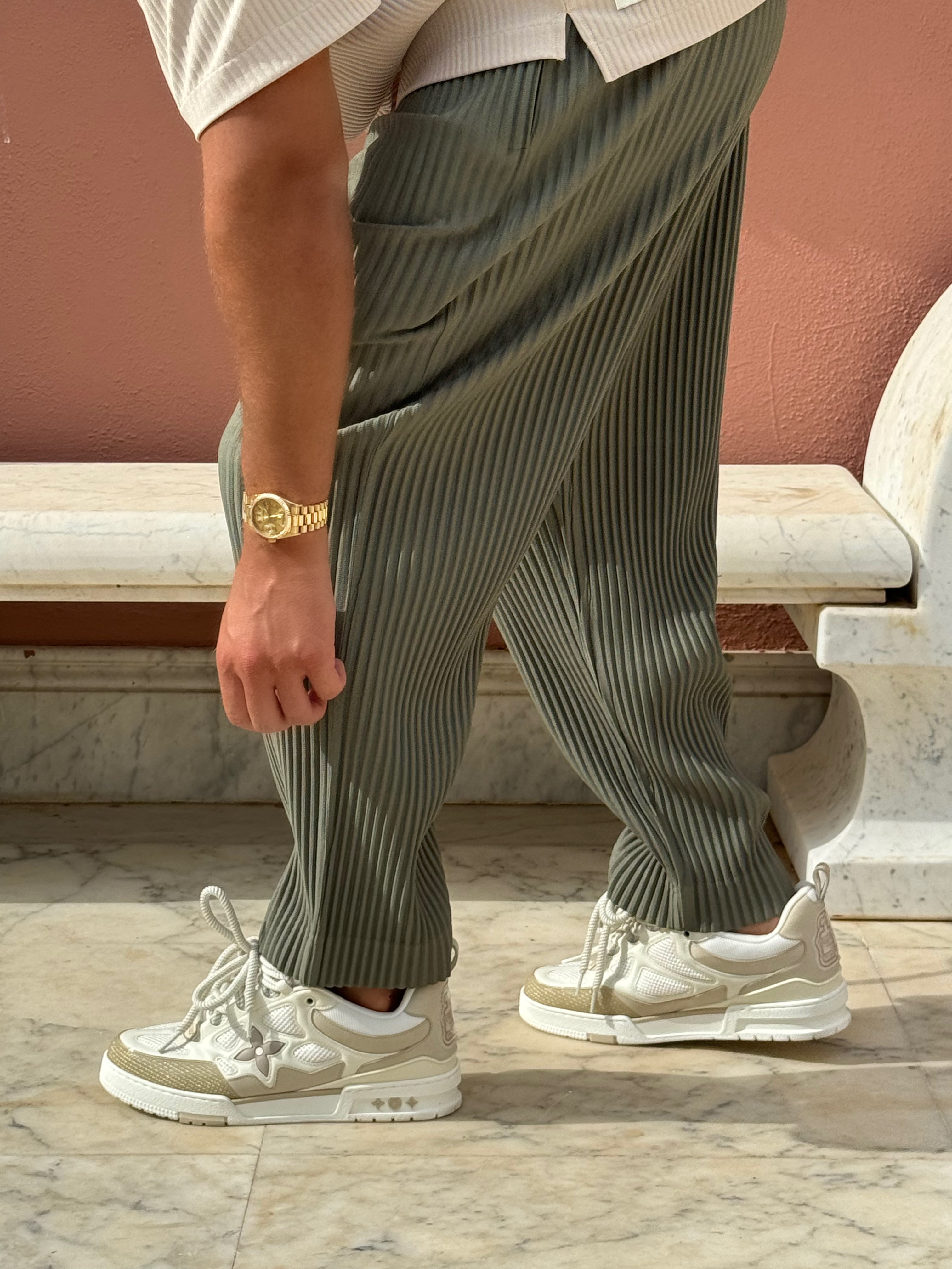 PLEAT TROUSER KHAKI