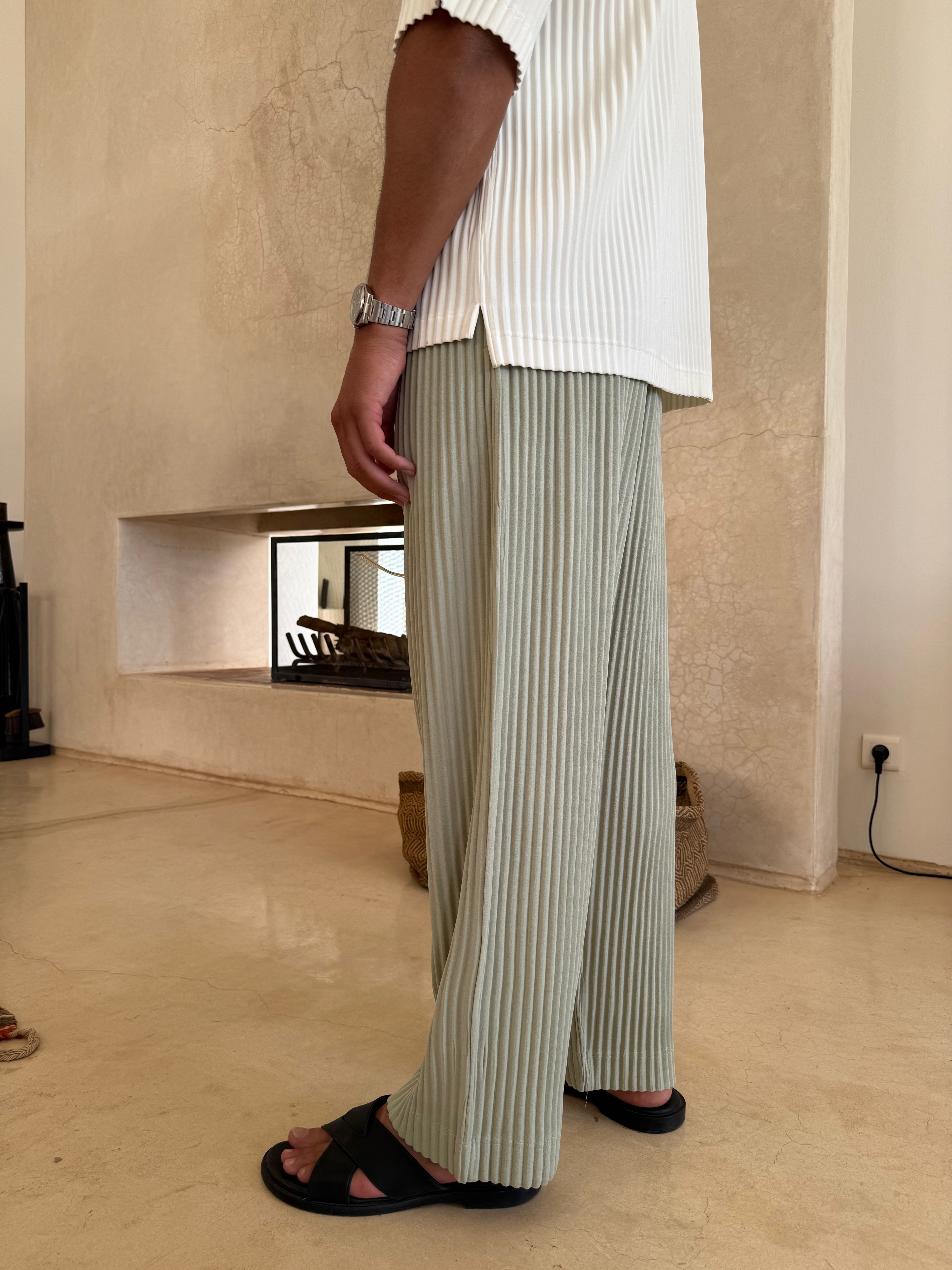 PLEAT TROUSER PISTACHÉ