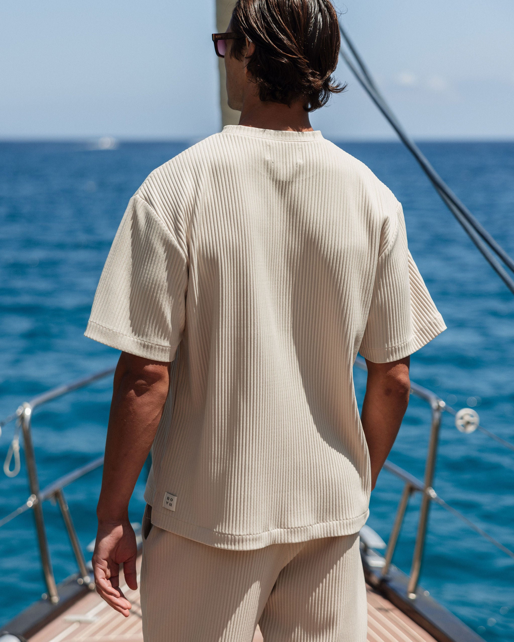 PLEAT T-SHIRT BEIGE
