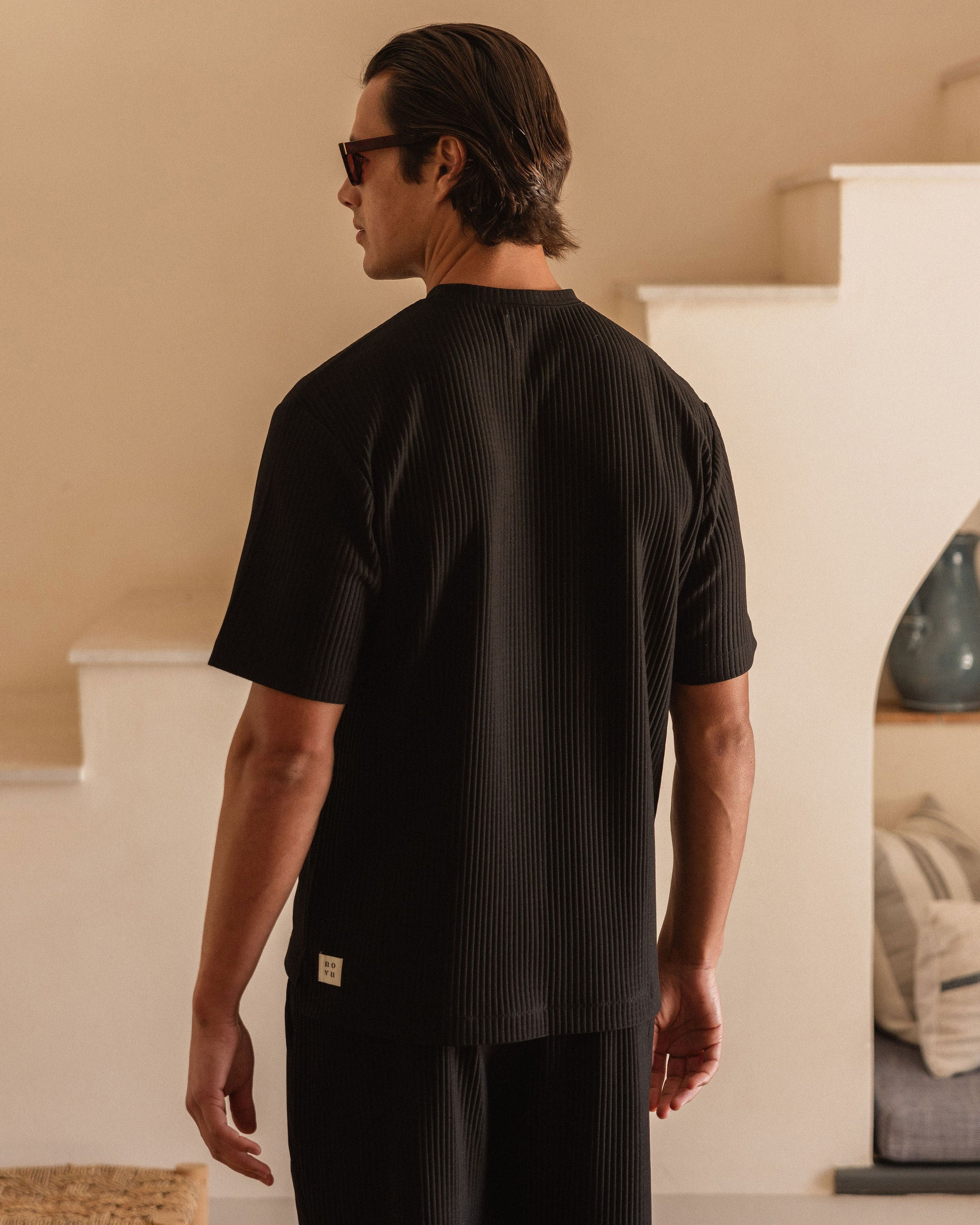 PLEAT T-SHIRT BLACK