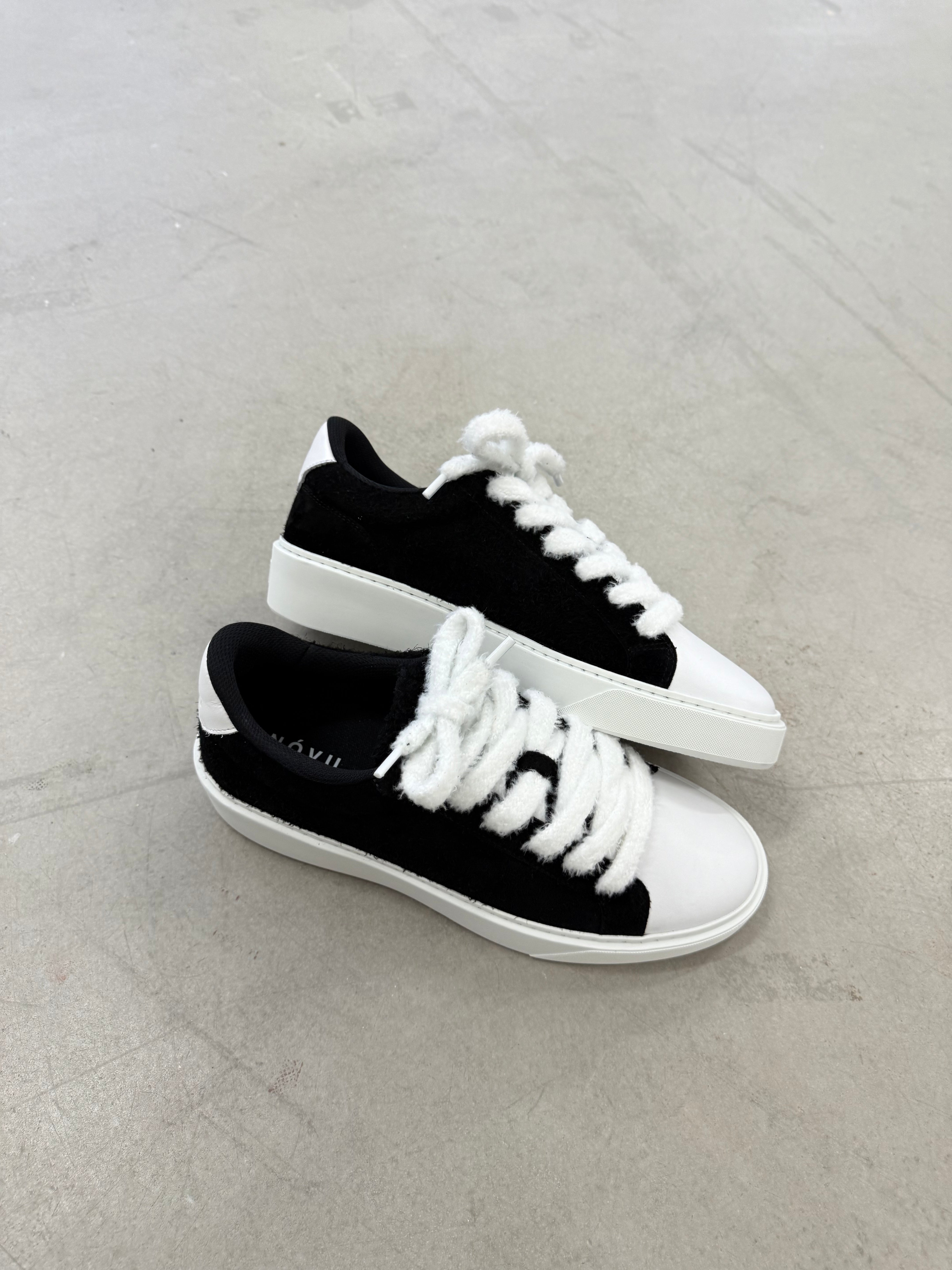 COURT SNEAKER BLACK