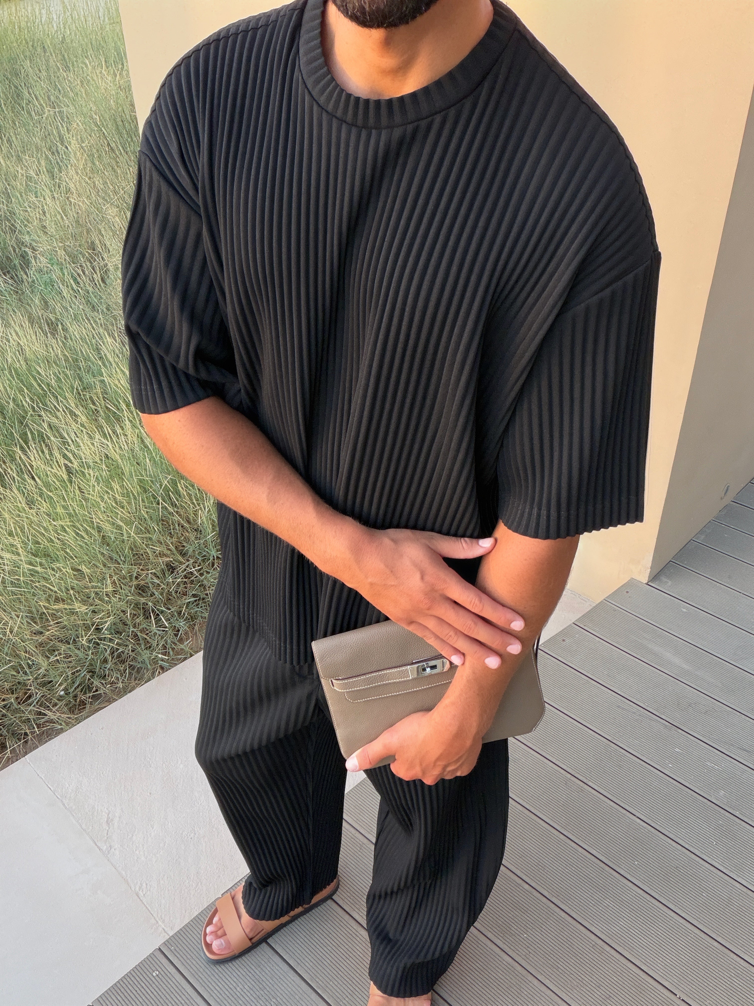 PLEAT T-SHIRT BLACK
