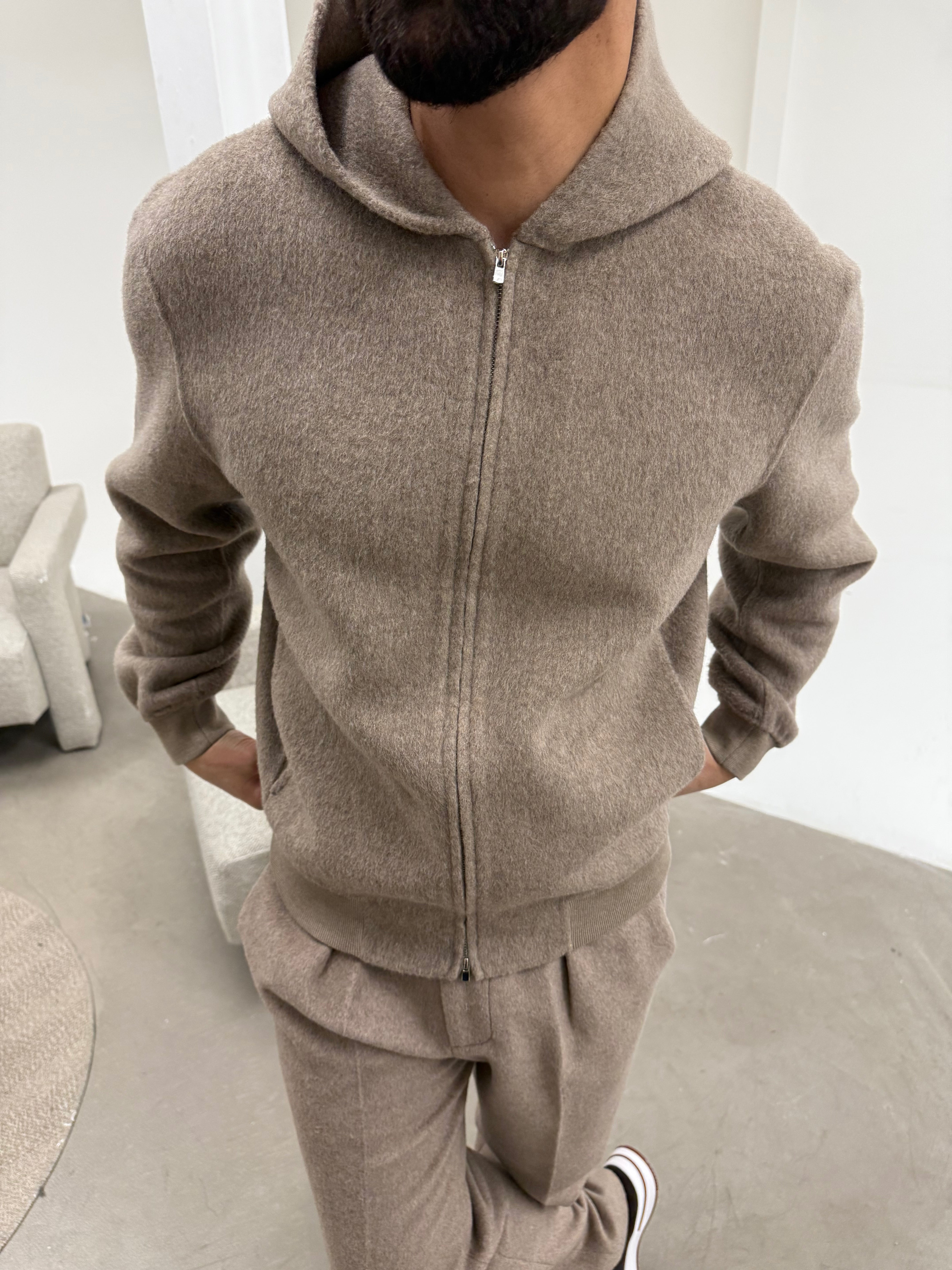 WOOL ZIP HOODIE BROWN
