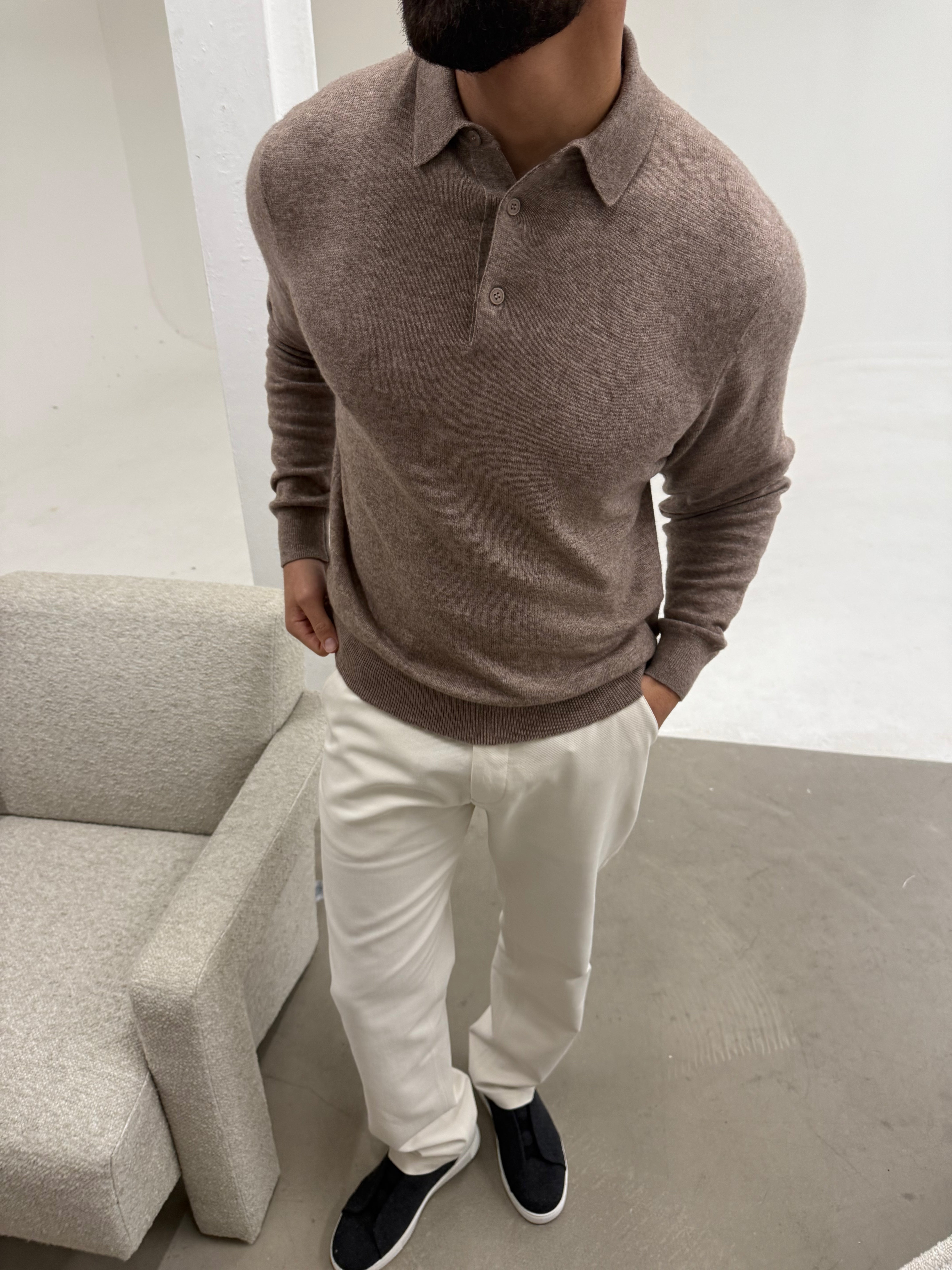 KNIT BUTTON POLO SMOKED FAWN