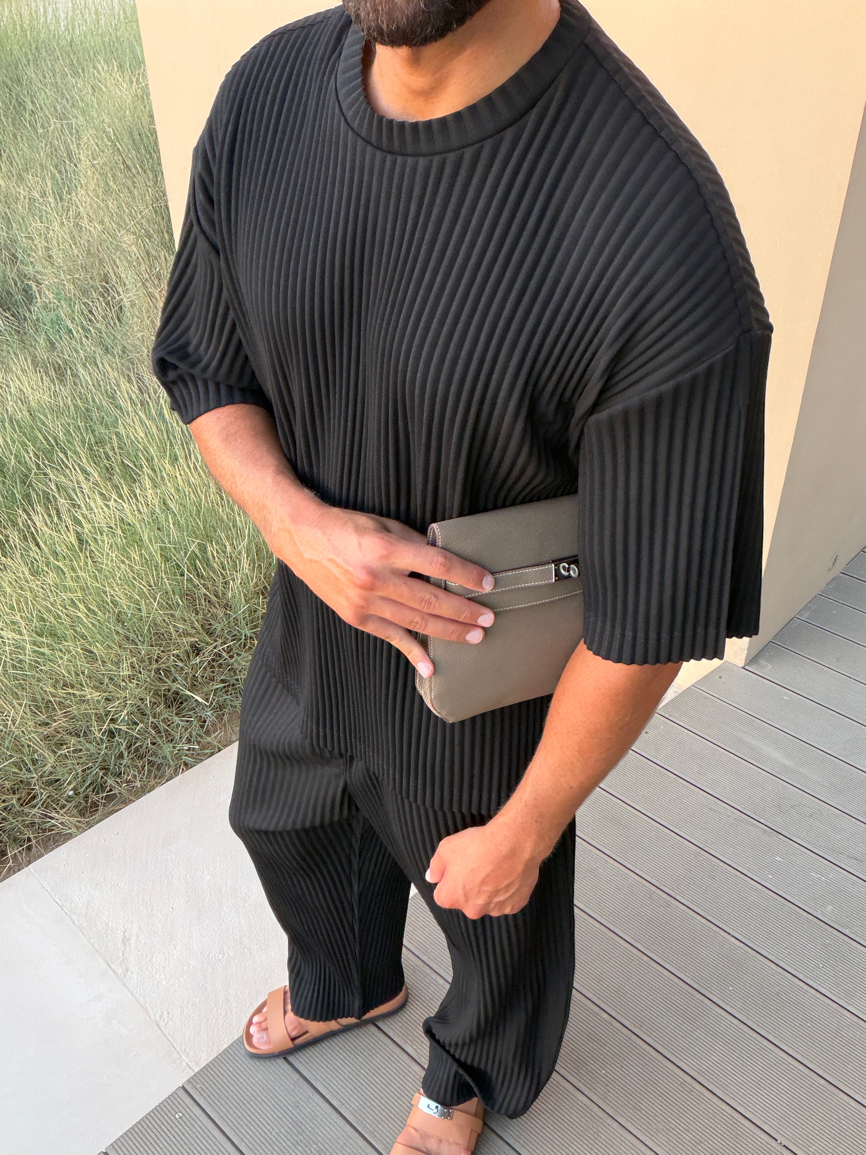 PLEAT T-SHIRT BLACK