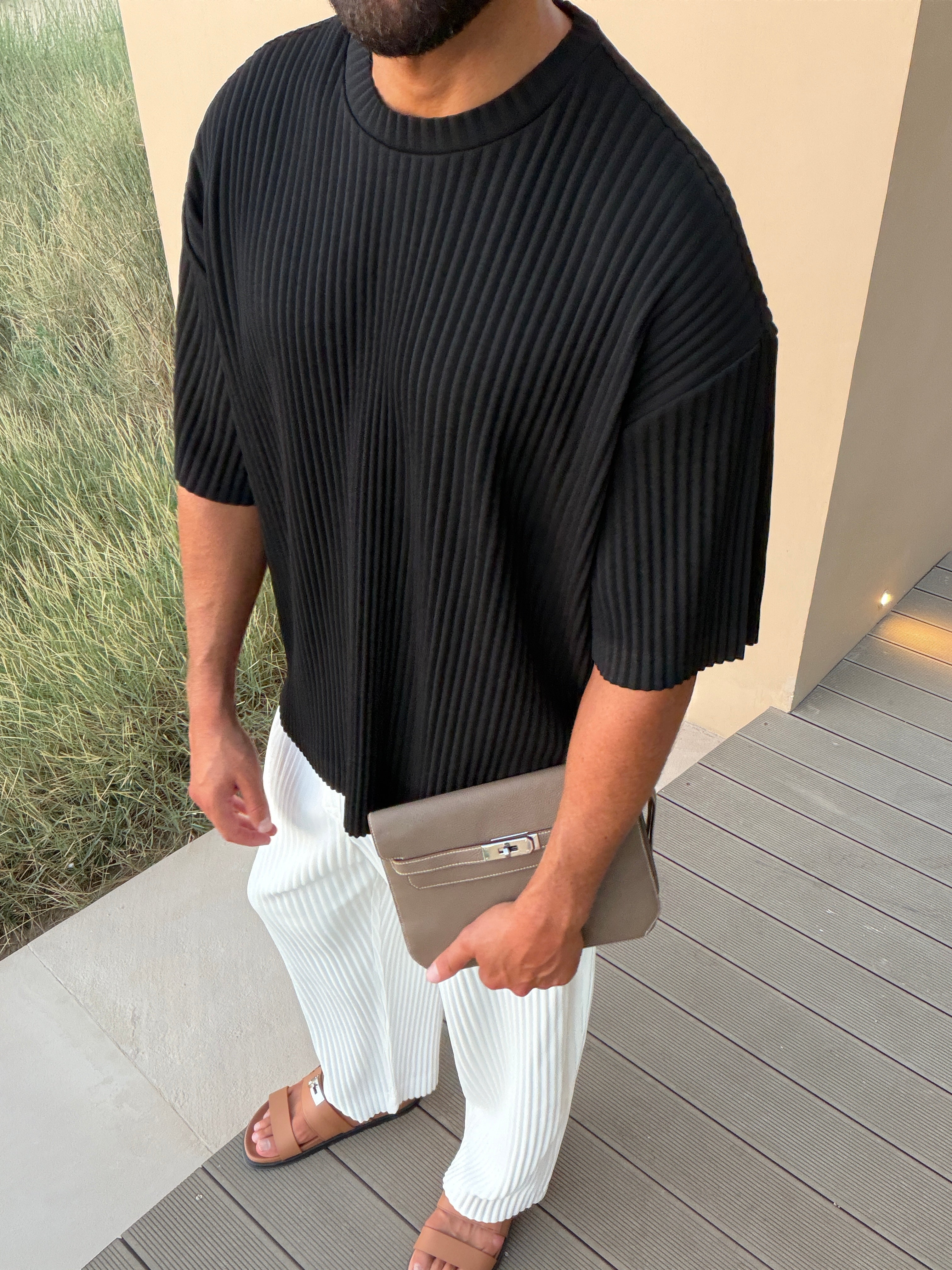 PLEAT T-SHIRT BLACK
