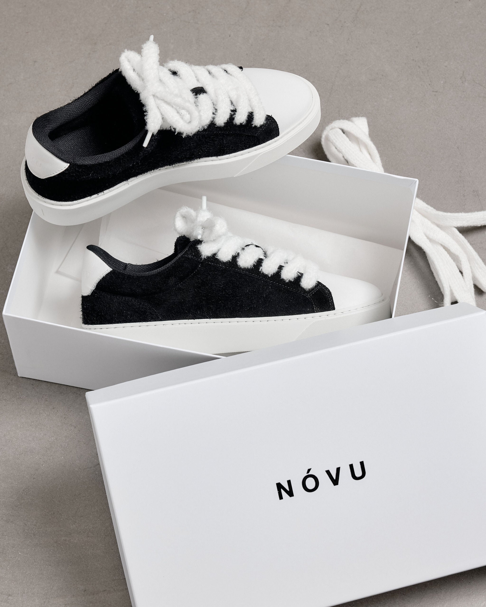 COURT SNEAKER BLACK