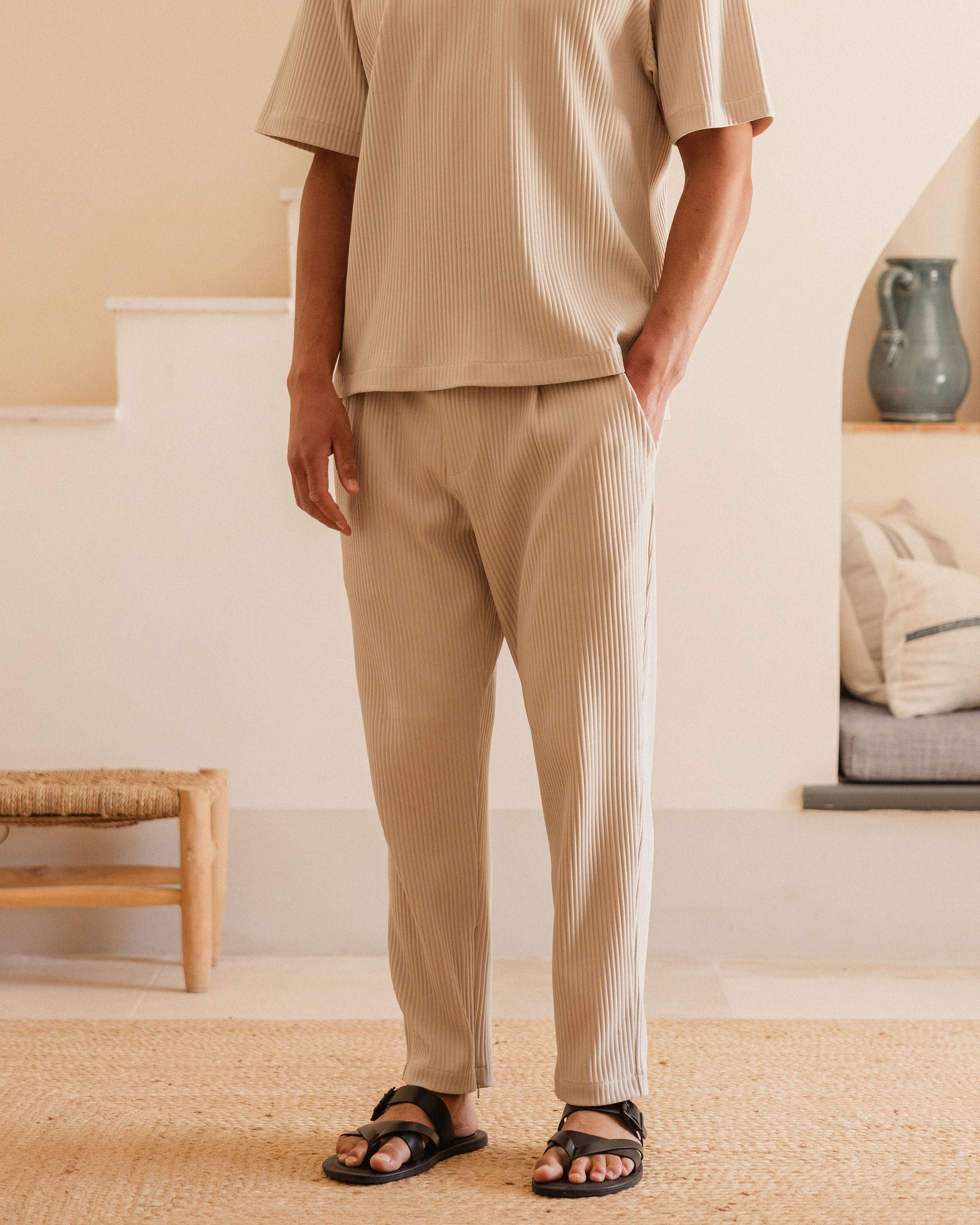 PLEAT TROUSER BEIGE