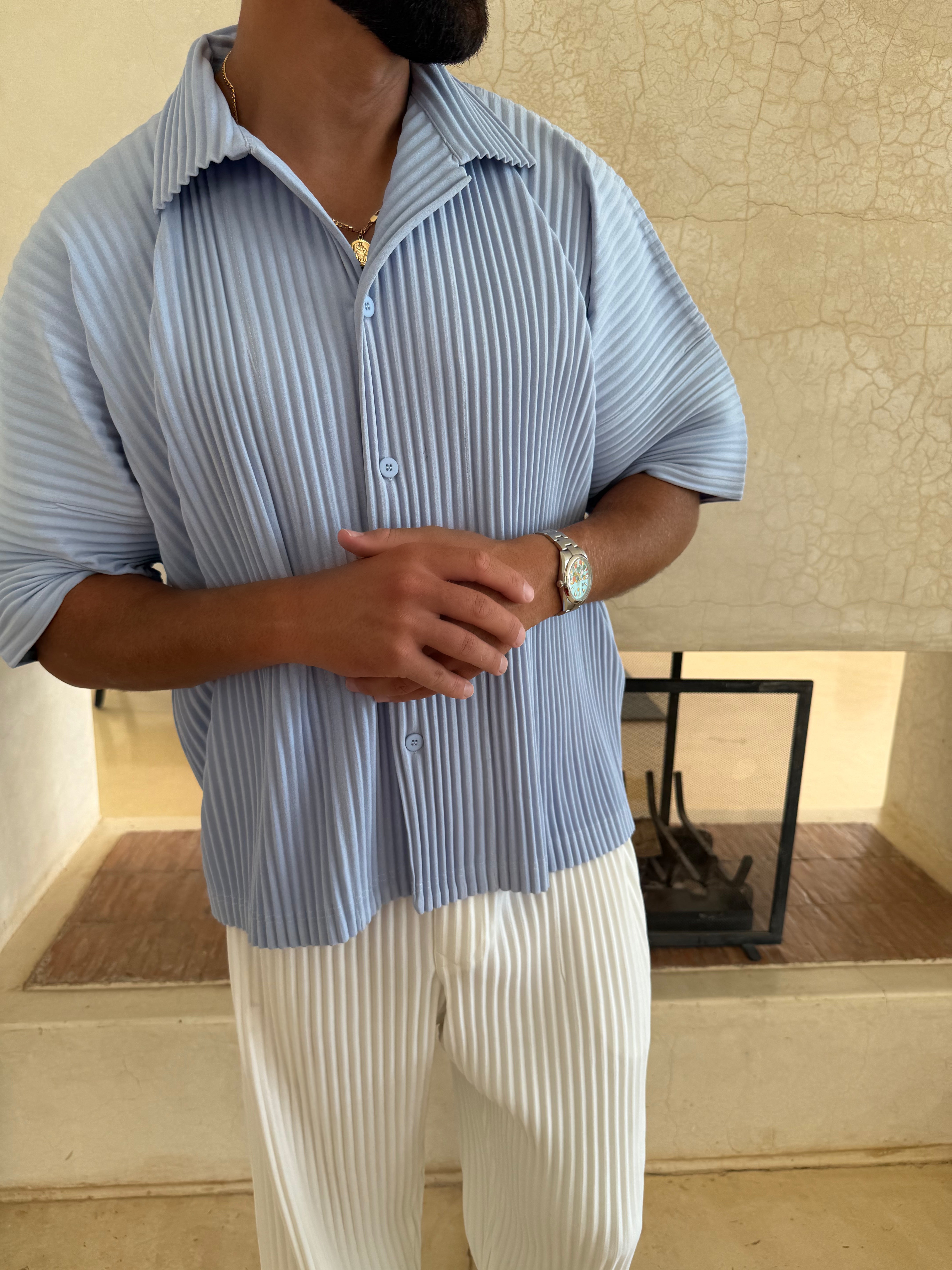 PLEAT SHIRT SOFT BLUE