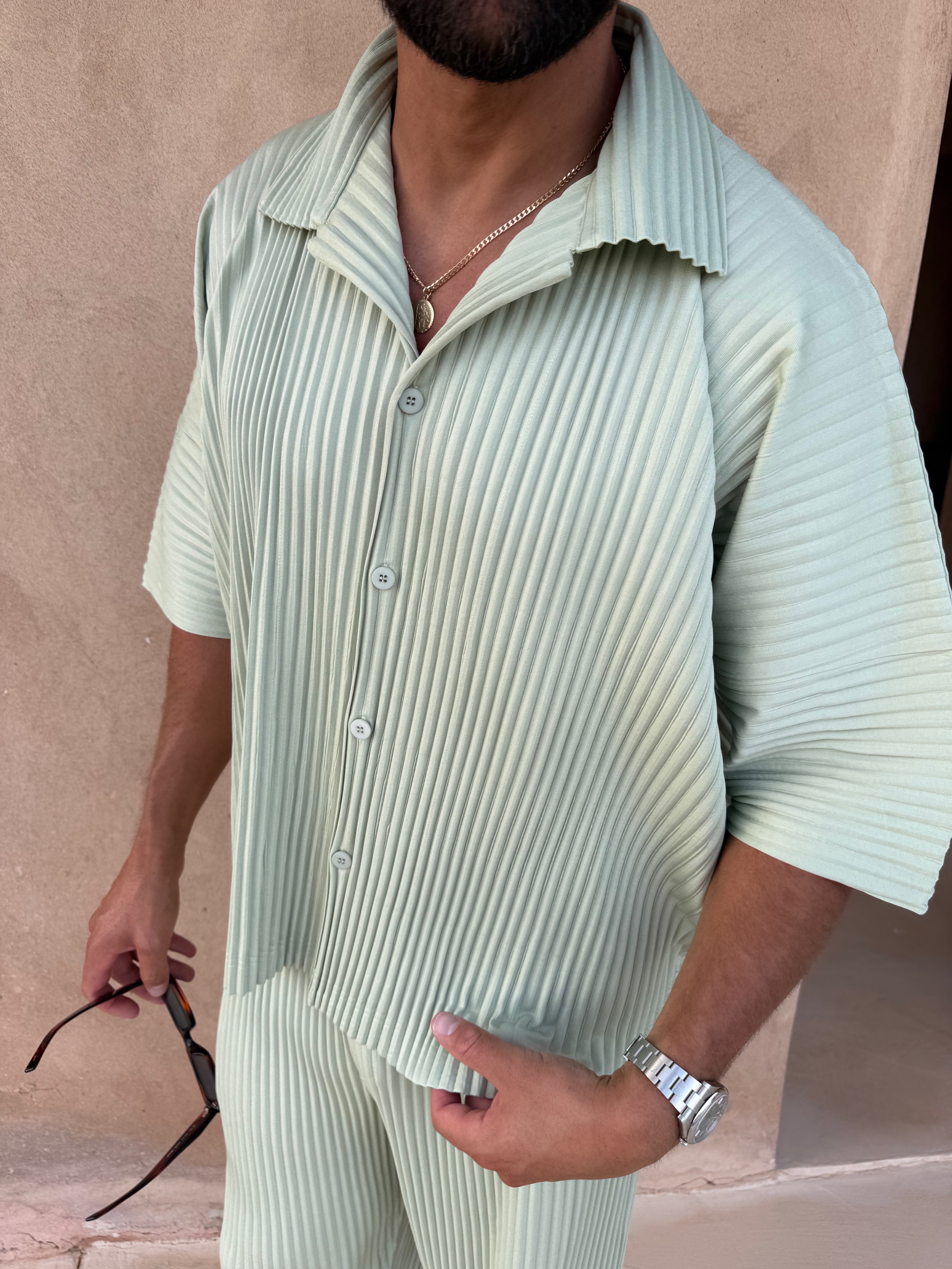 PLEAT SHIRT PISTACHÉ